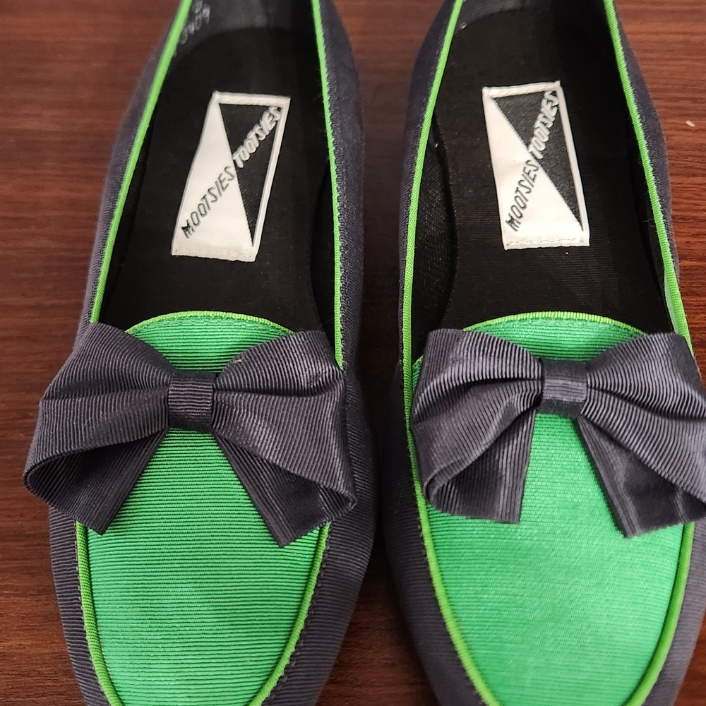 Mootsies Tootsies Green and Black Flats with Bow